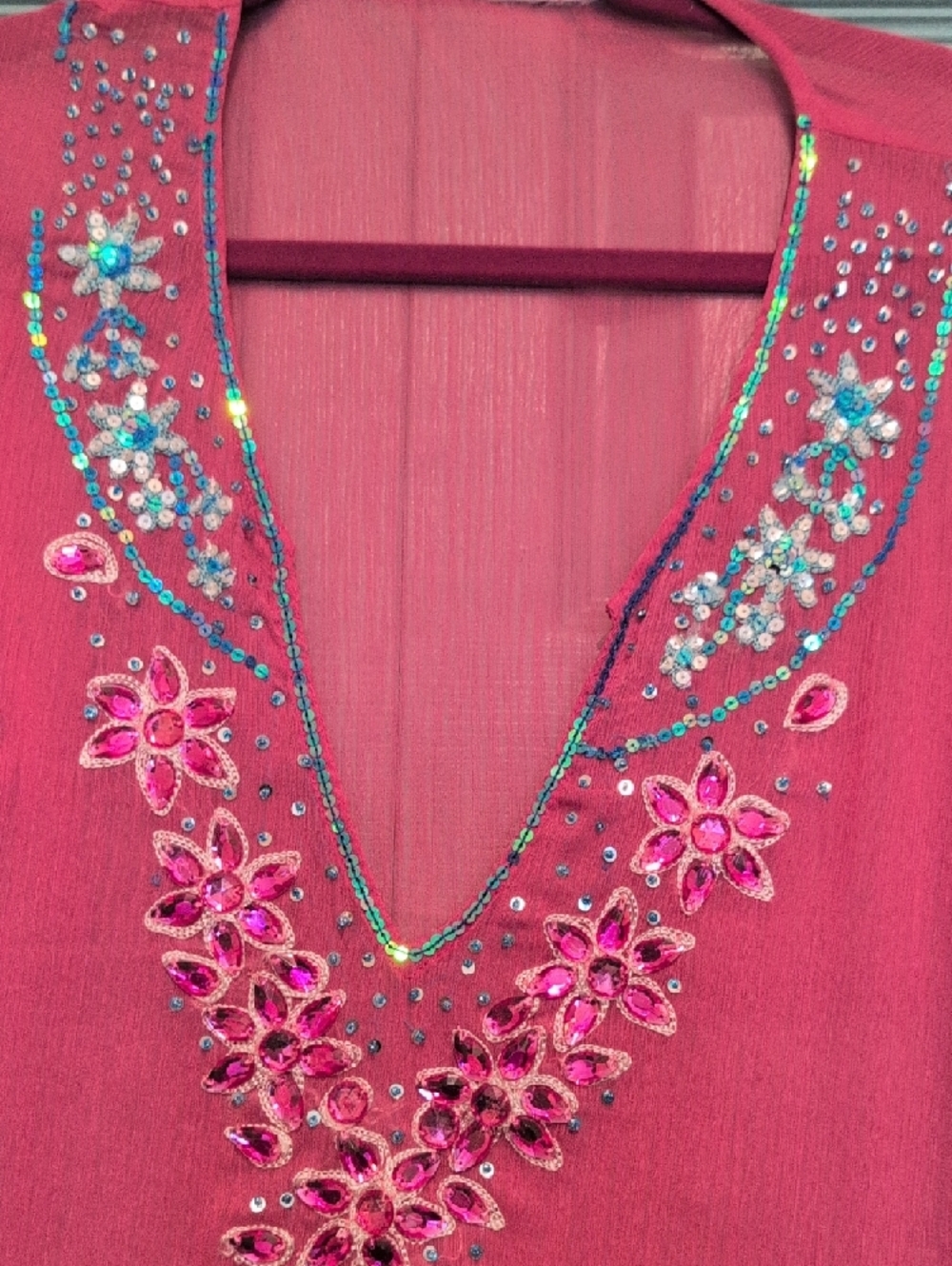 Embellished Pink V-Neck Women's Blouse - Picture 2 of 4